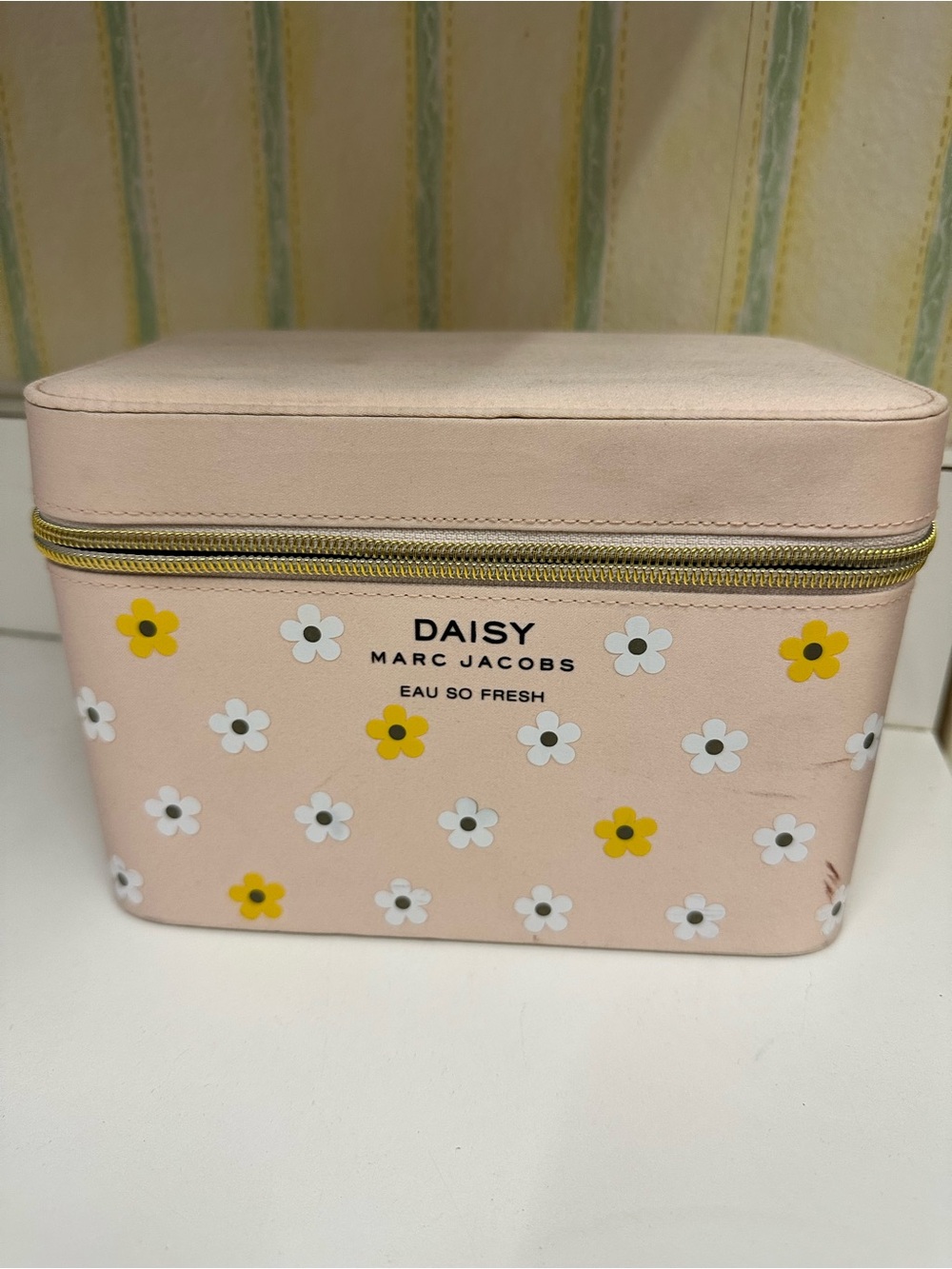 Marc Jacobs Pink Daisy Cosmetic Case with Yellow & White Flowers